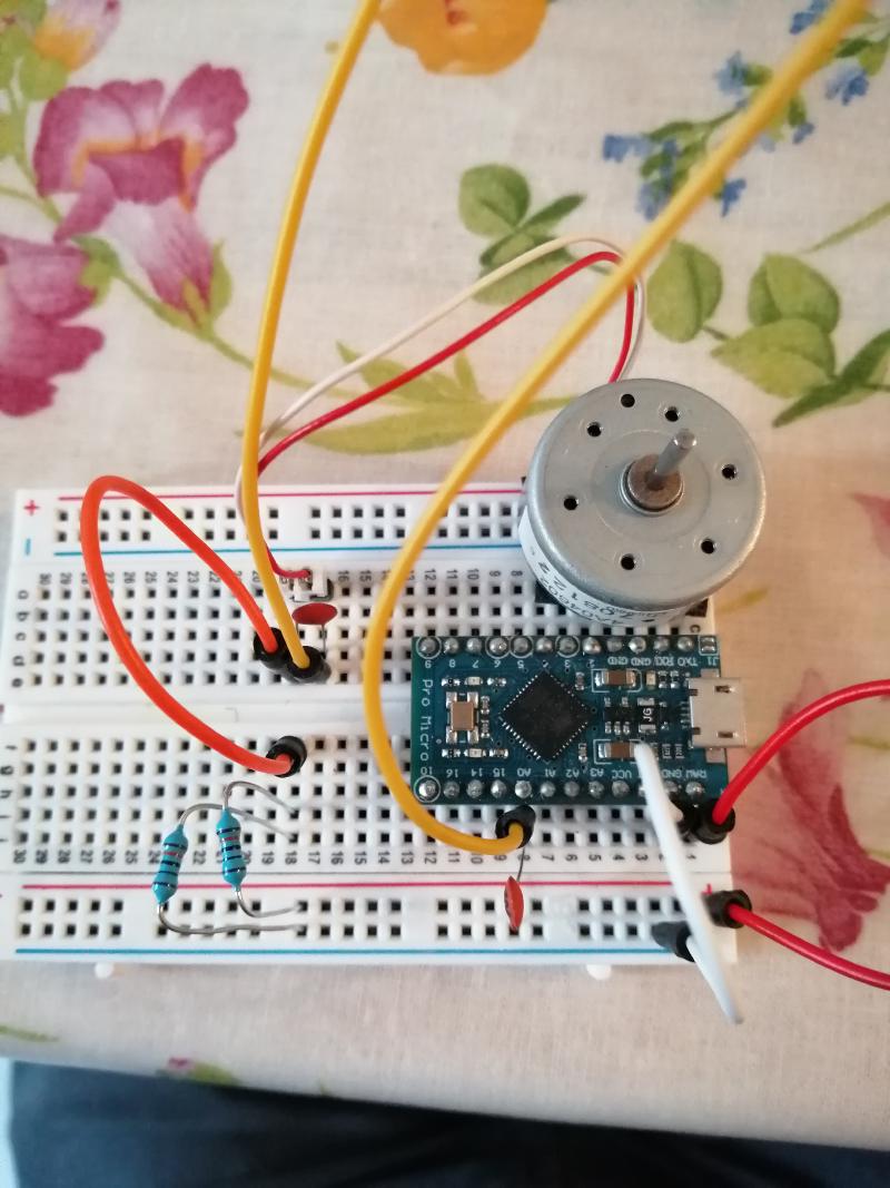 A photo of the breadboard development circuit